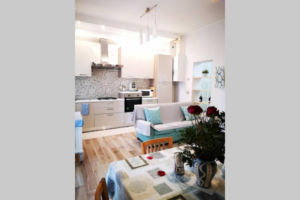 Delizioso Appartamento Cosy Ristrutturato Parma Exterior photo